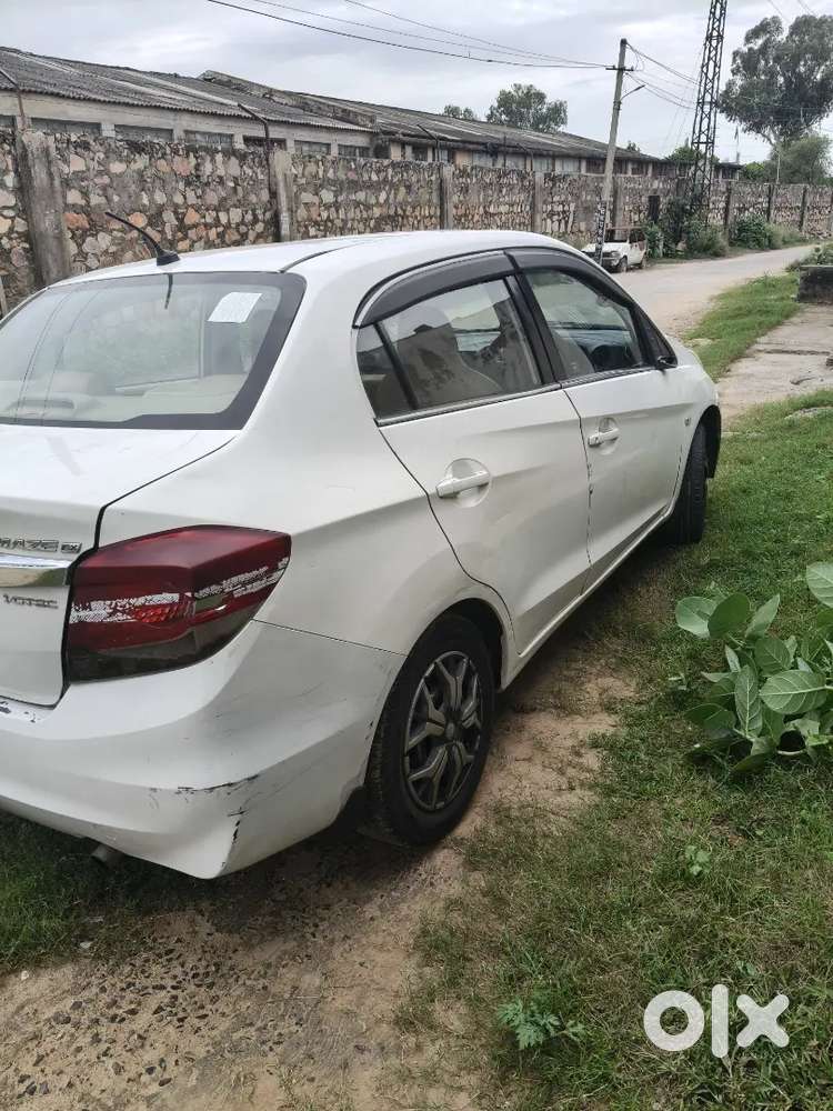 Honda Amaze Diesel 2013, Newly Gurrantt Tyres