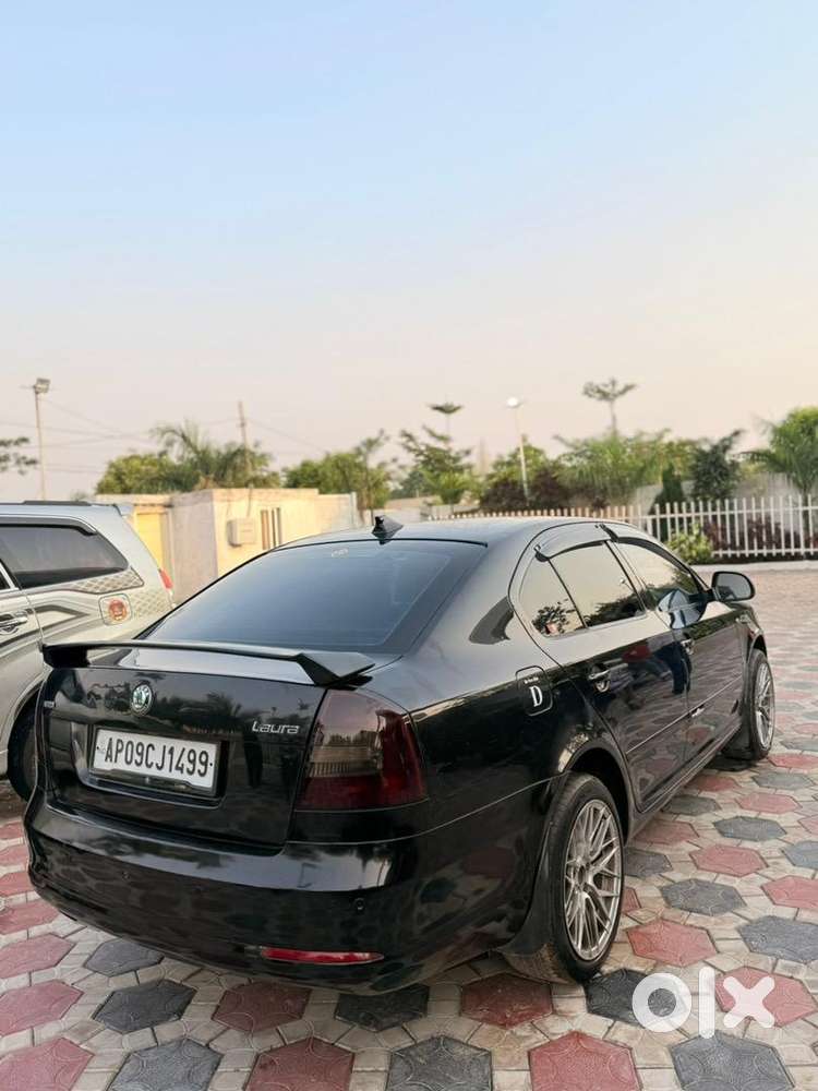 Skoda Laura 2012 Diesel Well Maintained