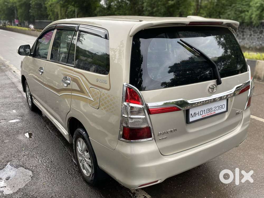 Toyota Innova 2004-2011 2.5 V Diesel 8-seater, 2011, Diesel