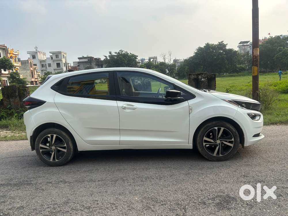 Tata Altroz Petrol Manual 2024