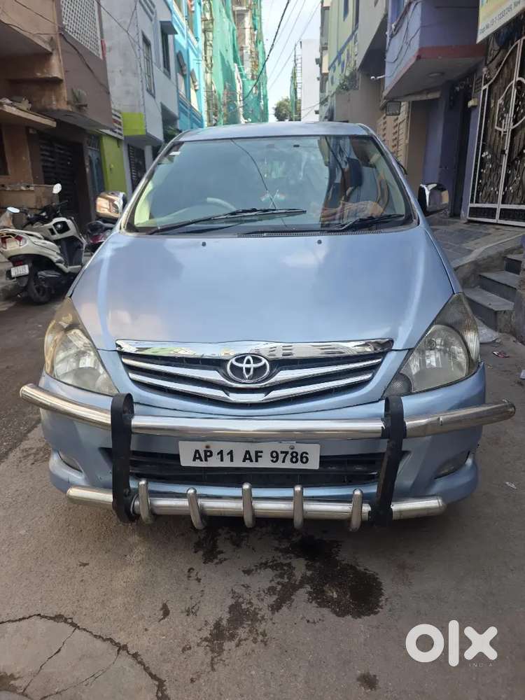 Toyota Innova 2.5 V 2009