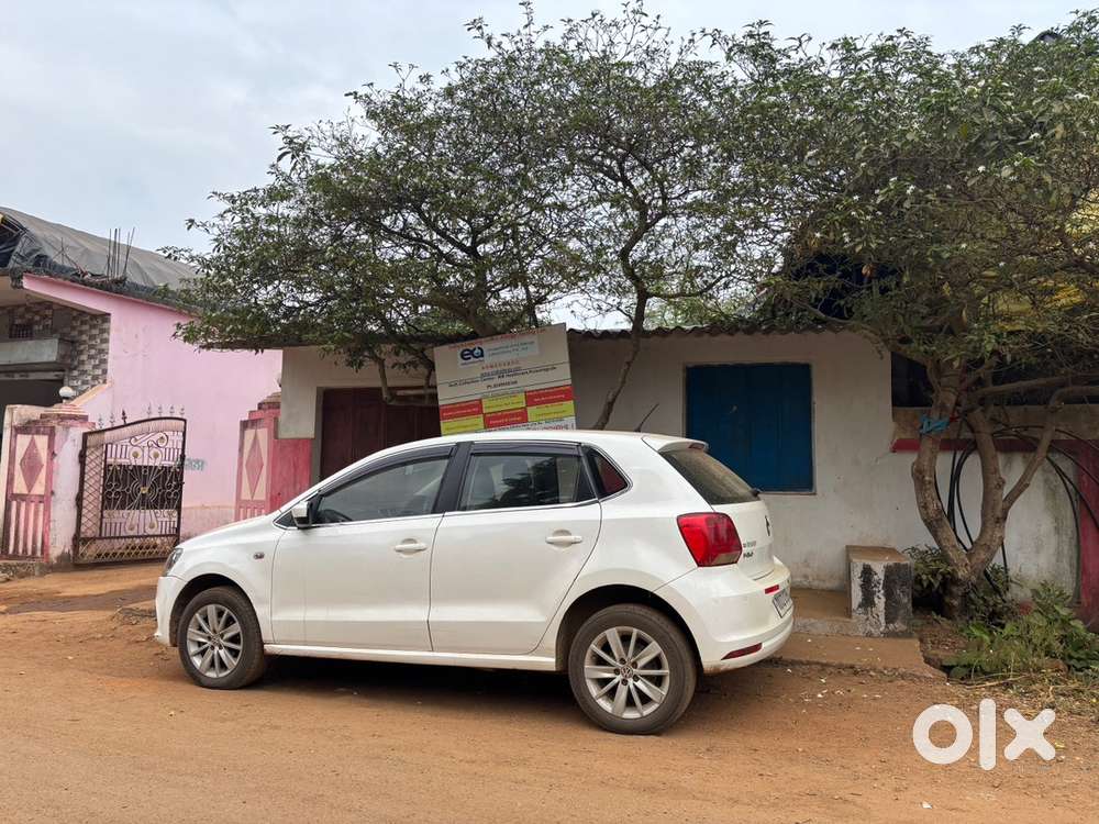 Volkswagen Polo Petrol 2015