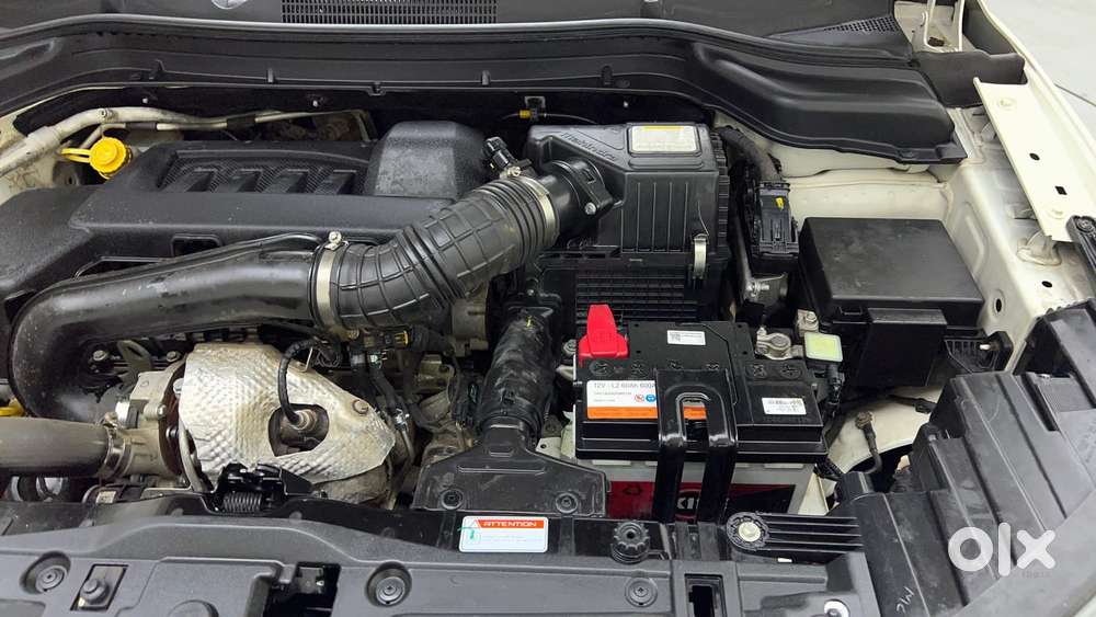 Mahindra Xuv300 W8 Diesel, 2023, Diesel