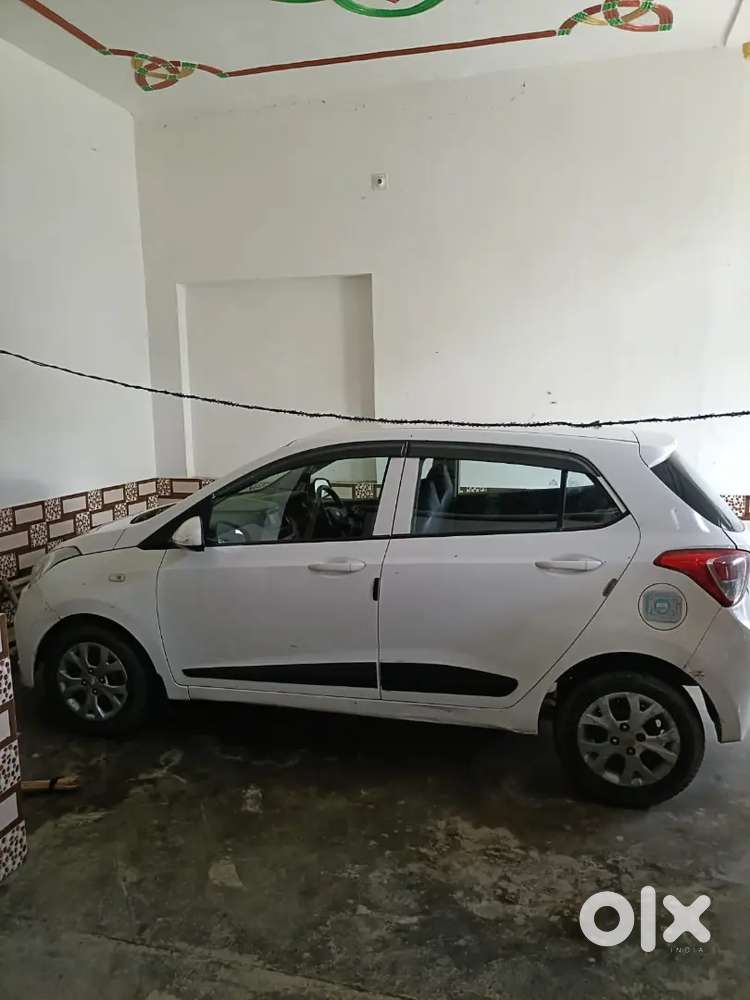 Hyundai Grand I10 2016 Diesel 95000 Km Driven
