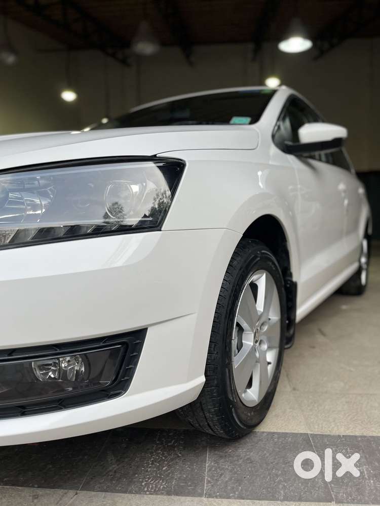 Skoda Rapid 1.0 Ambition Tsi At, 2020, Petrol