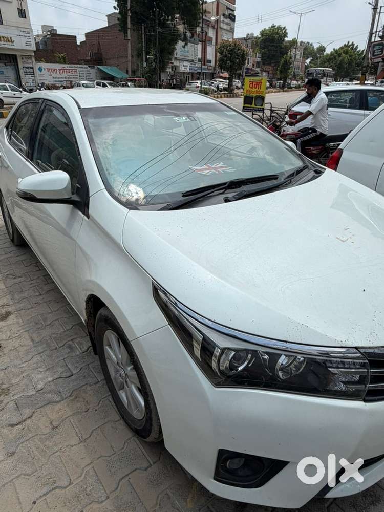 Toyota Corolla Altis 2016