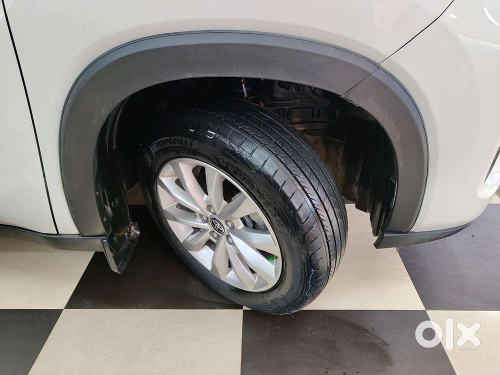 Toyota Innova Hycross 2.0 Vx Hybrid 7 Str, 2023, Electric