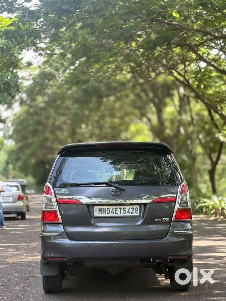 Toyota Innova Diesel 2011