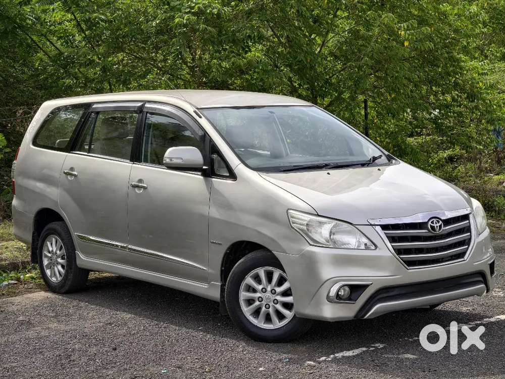 Toyota Innova Diesel 2014