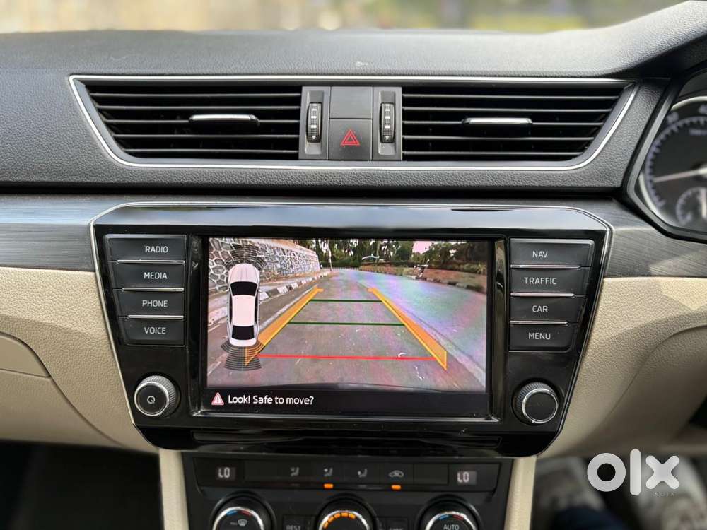 Skoda Superb Style 1.8 Tsi At, 2017, Petrol