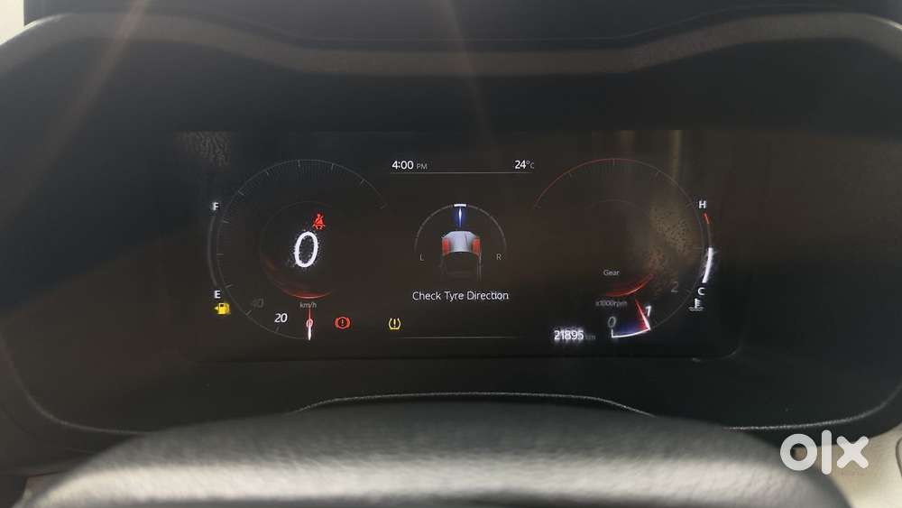 Mahindra Xuv 3xo Ax5 Pm Mt, 2024, Petrol