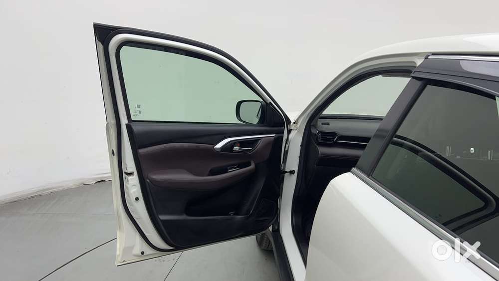 Maruti Suzuki Grand Vitara 1.5 Zeta Cng, 2023, Cng & Hybrids