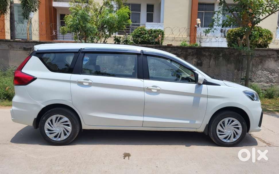 Maruti Suzuki Ertiga Vxi Shvs, 2023, Petrol
