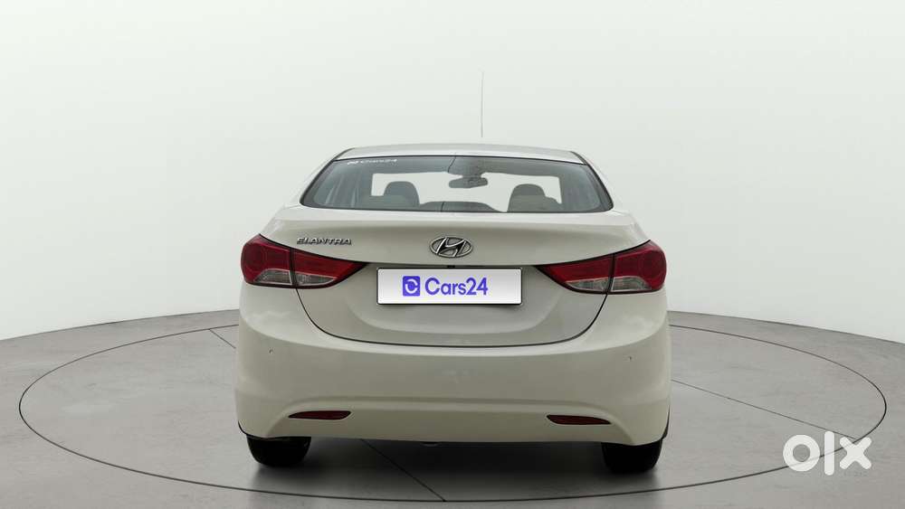 Hyundai New Elantra [ ] 1.6 SX Diesel MT, 2015, Diesel