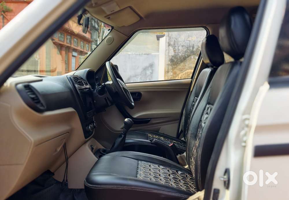 Mahindra Bolero Neo N4, 2017, Petrol