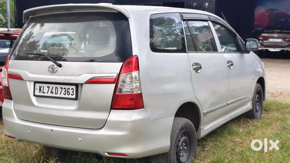 Toyota Innova Diesel 2014 For Urgent Sale