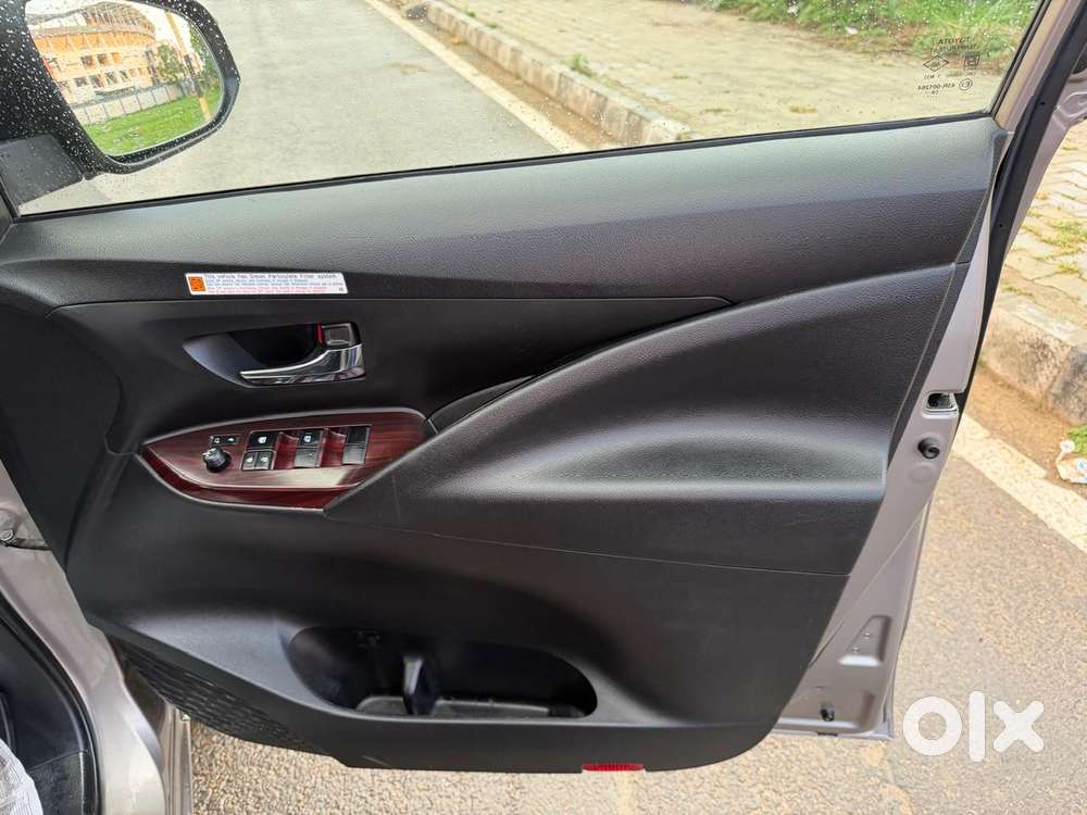 Toyota Innova Crysta 2.4 Gx Limited Edition At 7 Str, 2022, Diesel