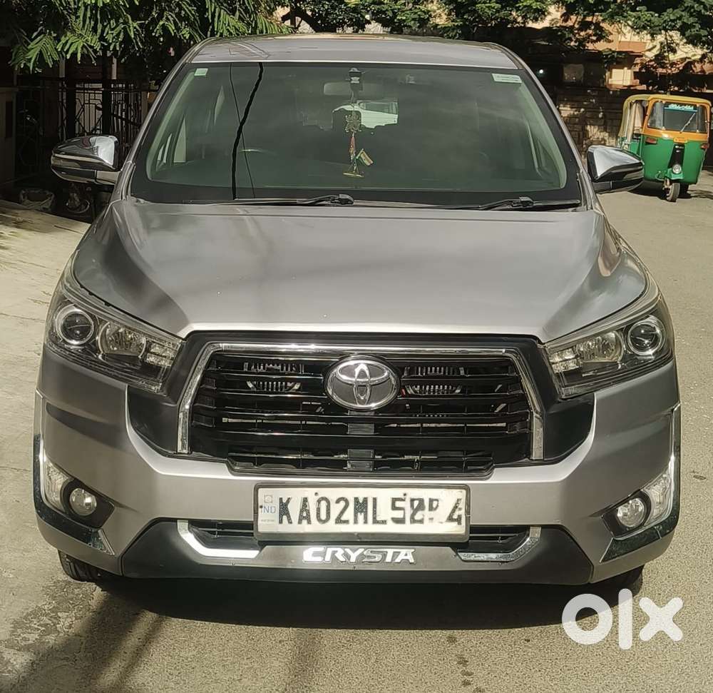 Toyota Innova Crysta 2.8 Zx At 7 Seater, 2016, Diesel