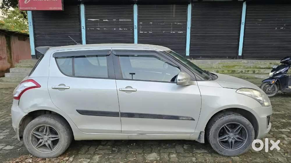 Maruti Suzuki Swift Vxi 2017