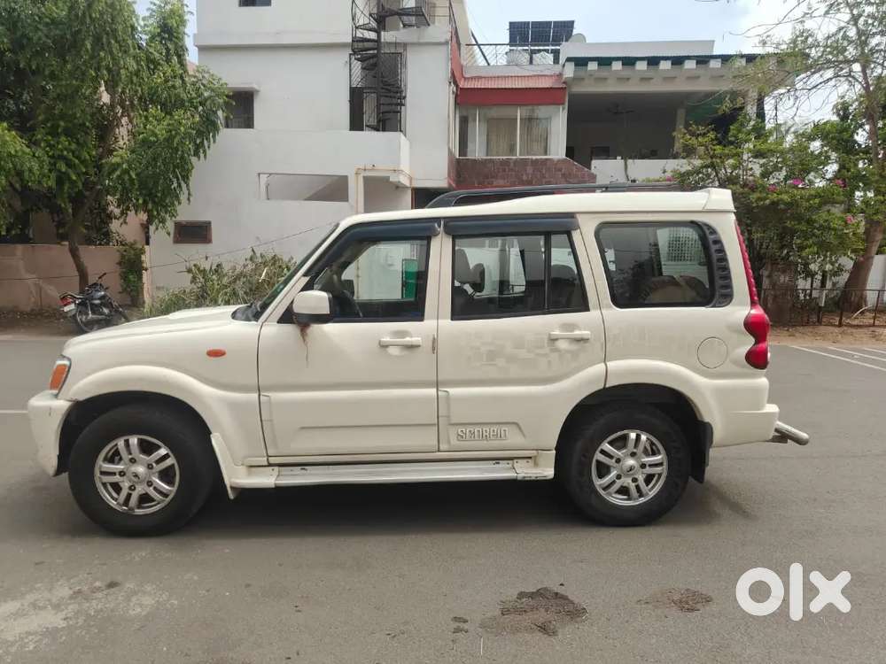 Mahindra Scorpio 2013 Diesel Well Maintained
