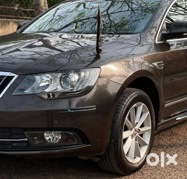 Skoda Superb Elegance 1.8 Tsi At, 2014, Petrol