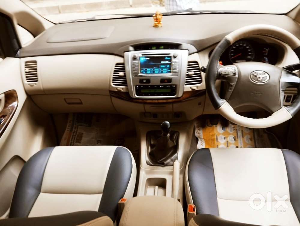 Toyota Innova 2.5 Vx 8 Str, 2015, Diesel