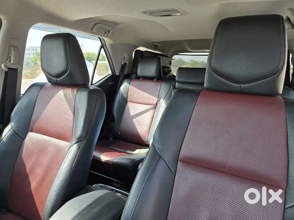 Toyota Fortuner Legender 4x4 At 2023