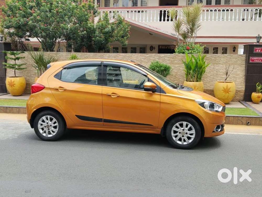 Tata Tiago 1.2 Revotron Xza, 2018, Petrol