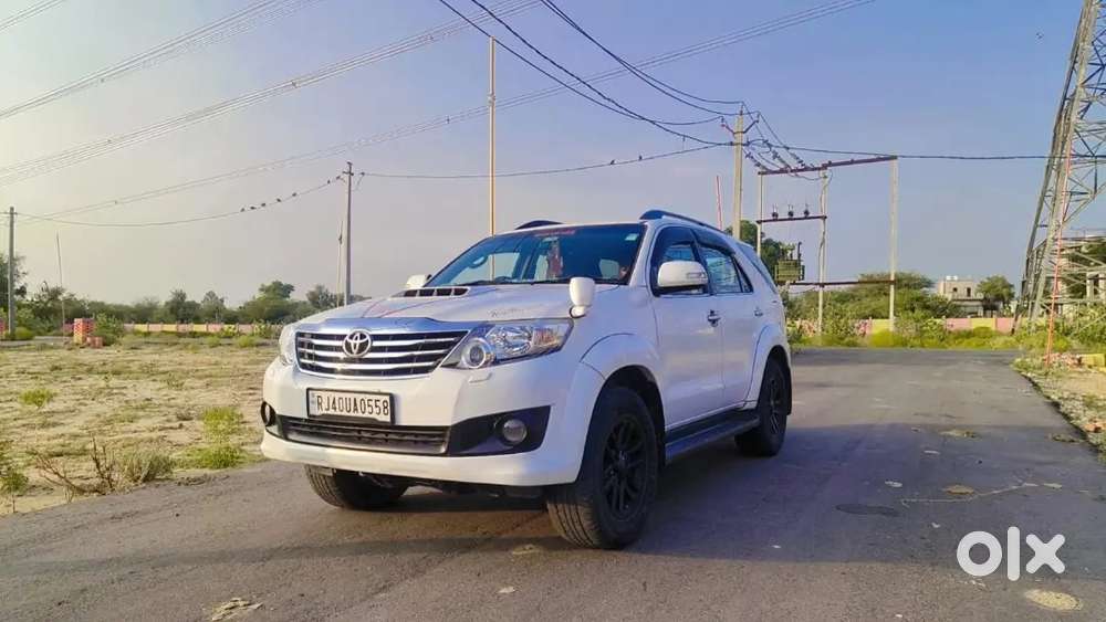 Toyota Fortuner 2015