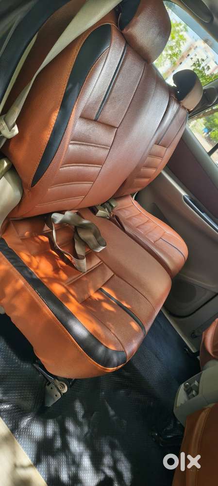 Toyota Innova 2.5 G (diesel) 8 Seater Bs Iv, 2010, Diesel