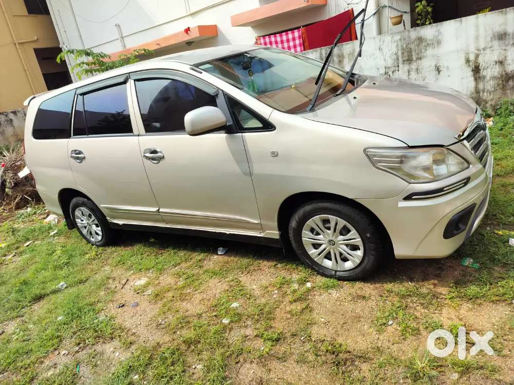 Toyota Innova 2013 Diesel Car