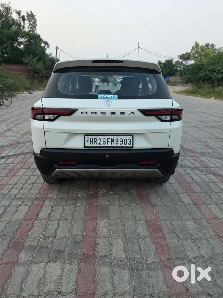 Maruti Suzuki Brezza 1.5 Lxi Smart Hybrid, 2024, Petrol