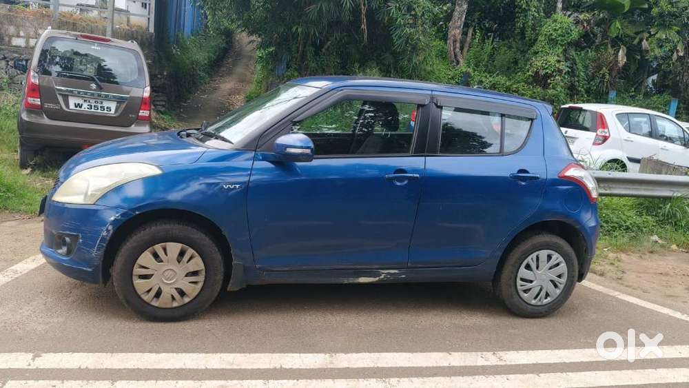 Maruti Suzuki Swift Vxi Ags, 2014, Petrol