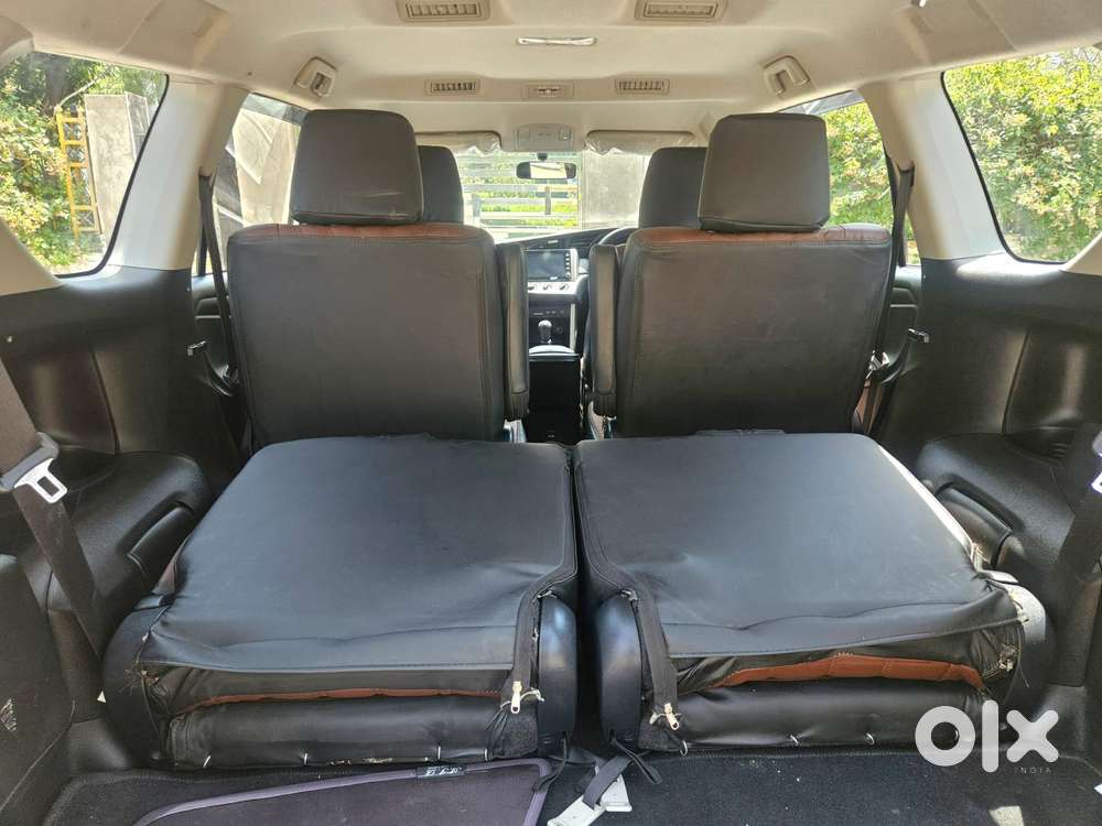 Toyota Innova Crysta 2.4 G Mt, 2024, Diesel