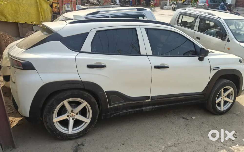 Maruti Suzuki Fronx 2024 Cng Company Fitted Nhi Ha But Rc Me Chadi Hue