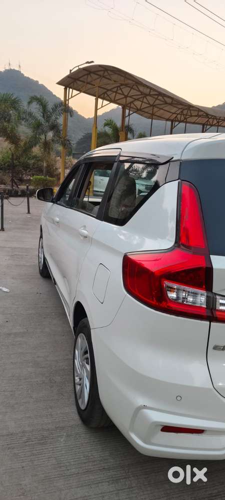 Maruti Suzuki Ertiga 2022-2023 Vxi Cng, 2022, Cng & Hybrids