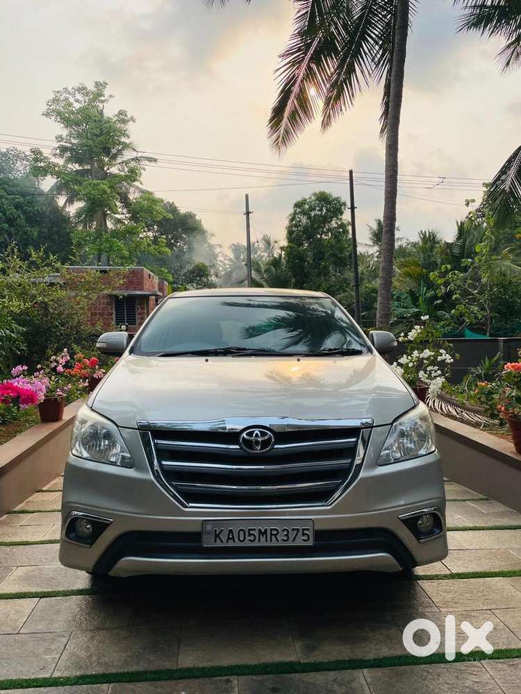 Toyota Innova 2015 Diesel Well Maintained