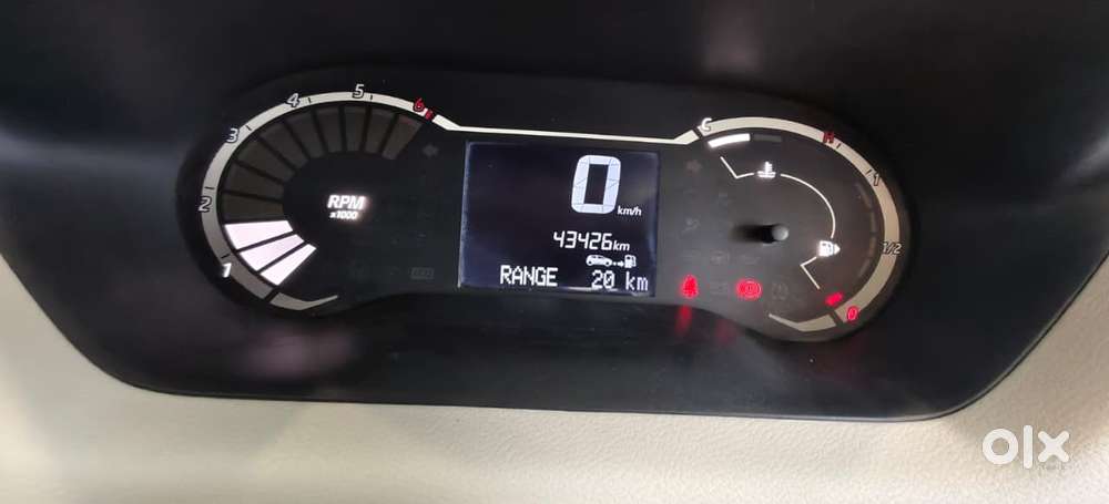 Nissan Magnite, 2022, Petrol