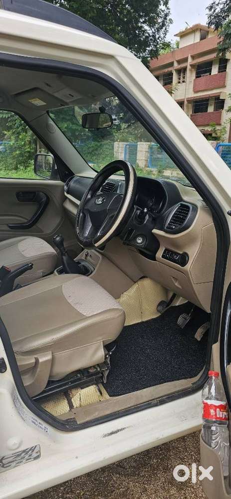 Mahindra Tuv 300 T6 Plus, 2018, Diesel