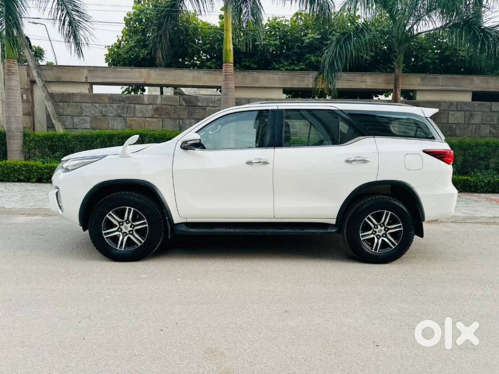 Toyota Fortuner 4x2 At 2.8 Diesel, 2019, Diesel