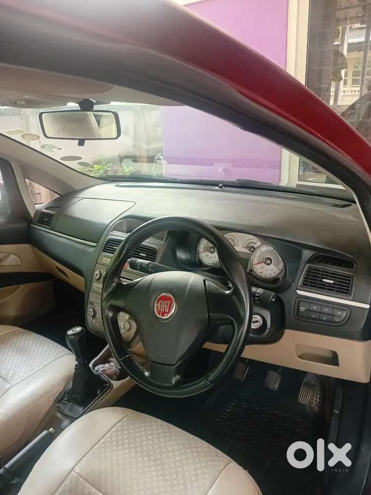Fiat Linea 2010 Petrol 60000 Km Driven