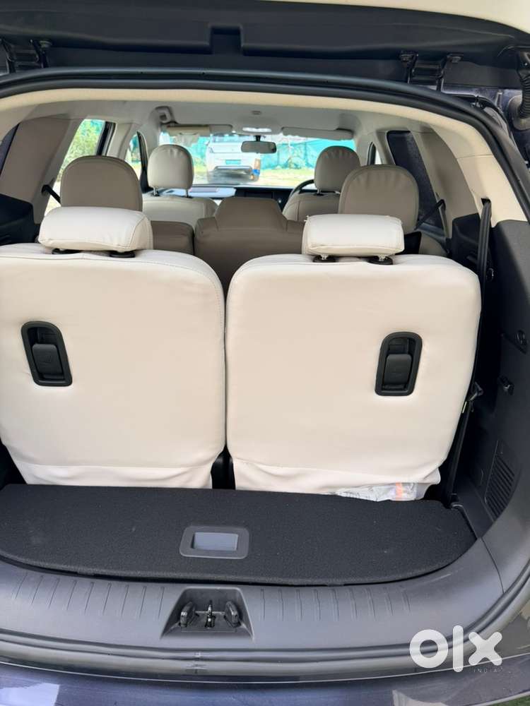 Mahindra Xuv700 Petrol 2025