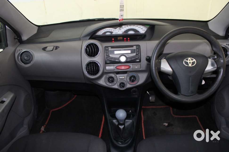 Toyota Etios 2010-2012 G, 2011, Petrol