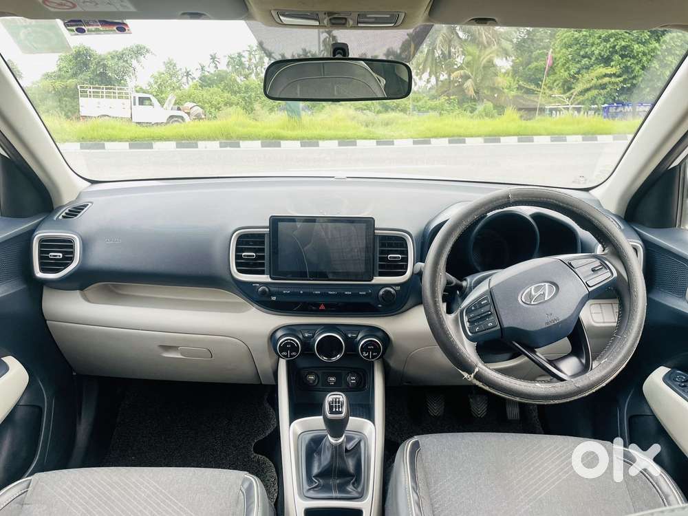 Hyundai Venue 1.0 Sx Turbo Imt Dual Tone Sport, 2019, Petrol