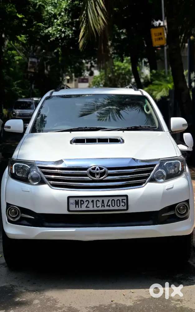 Toyota Fortuner Automatic 2nd Owner