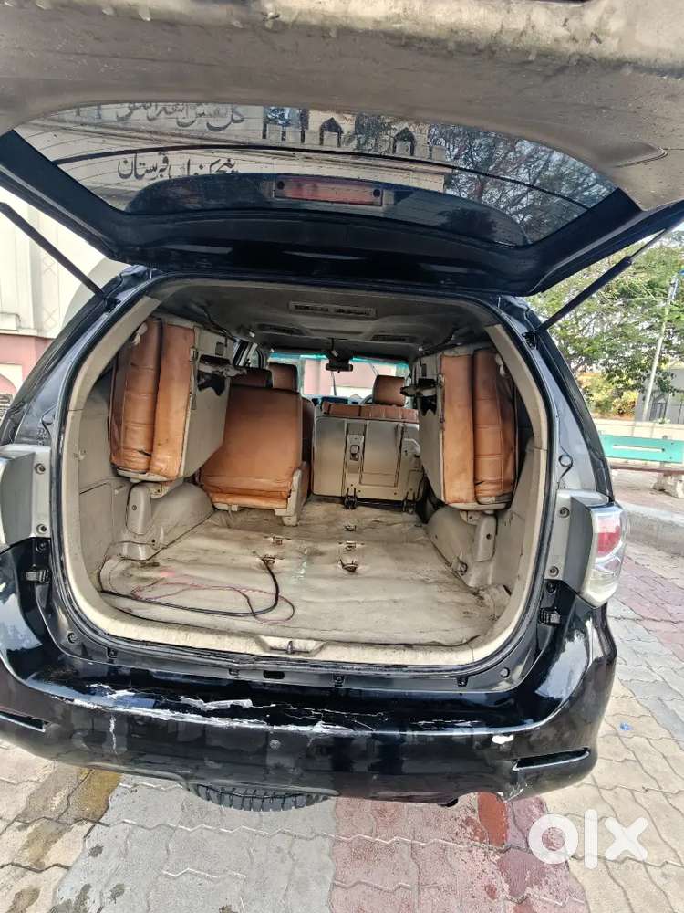 Toyota Fortuner 2010 Diesel 186000 Km Driven