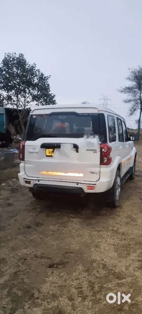 Mahindra Scorpio Classic 2021 Diesel 87500 Km Driven