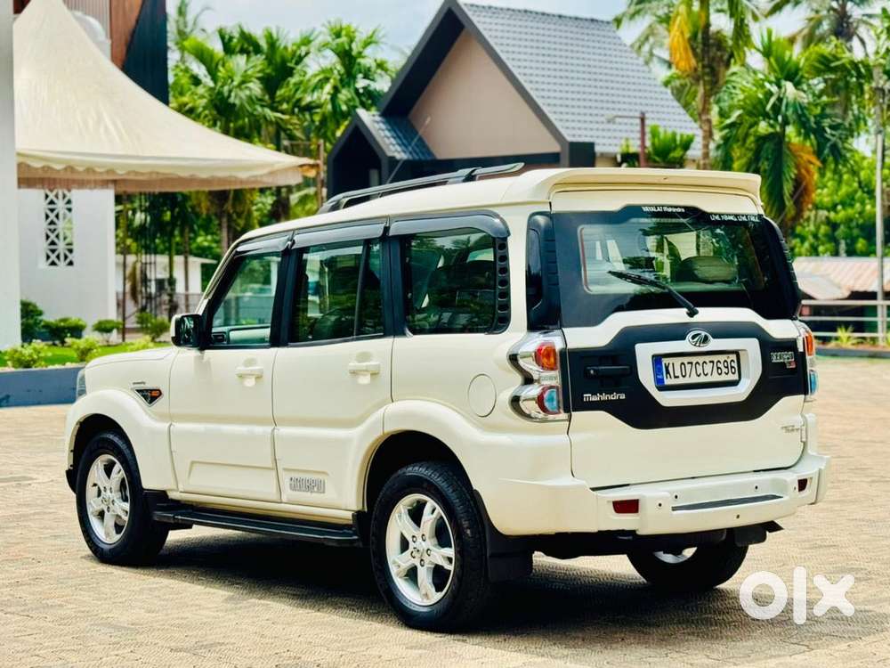 Mahindra Scorpio S10 7 Seater, 2015, Diesel