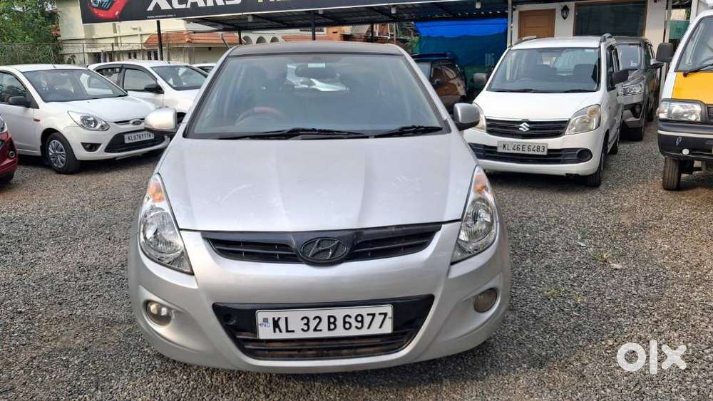 Hyundai I20 Asta 1.4 Automatic (o) With Sunroof, 2010, Petrol
