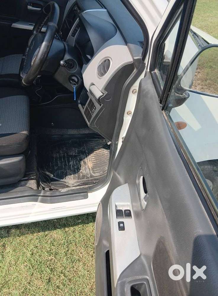 Maruti Suzuki Wagon R Lxi Bs Iv, 2011, Petrol